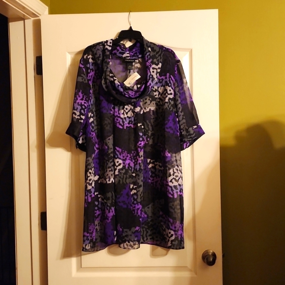 Lane Bryant top size 22/24